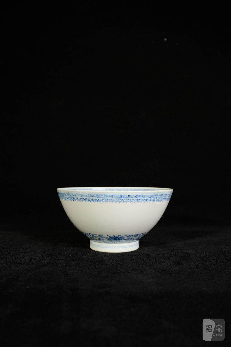 Lot838 清乾隆 青花鸡心碗 - 图2
